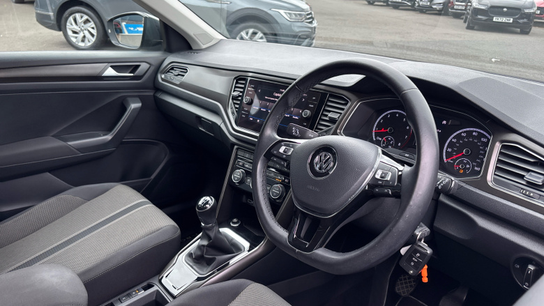 Volkswagen T-Roc 1.5 TSI EVO SE 5dr Petrol Hatchback